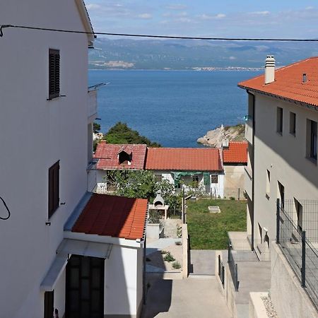 Apartments And Rooms With Parking Space Vrbnik, Krk - 5299 Exterior photo